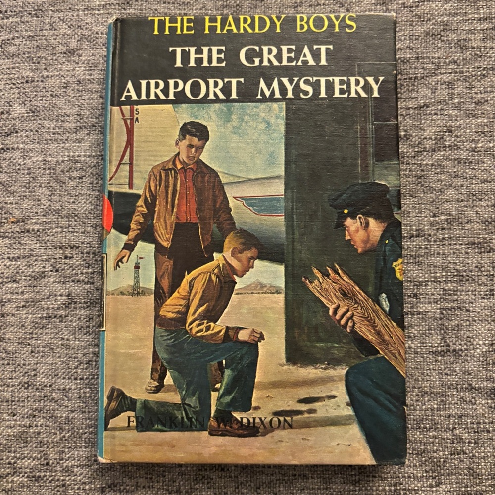 Vintage The Hardy Boys The Great Airport Mystery  Franklin W. Dixon 1965